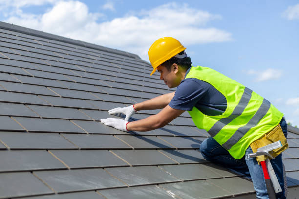 Best Commercial Roofing Services  in Montgomery, IL